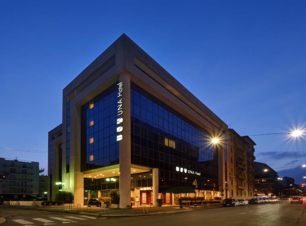 UNAHOTELS Scandinavia Milano Hotel